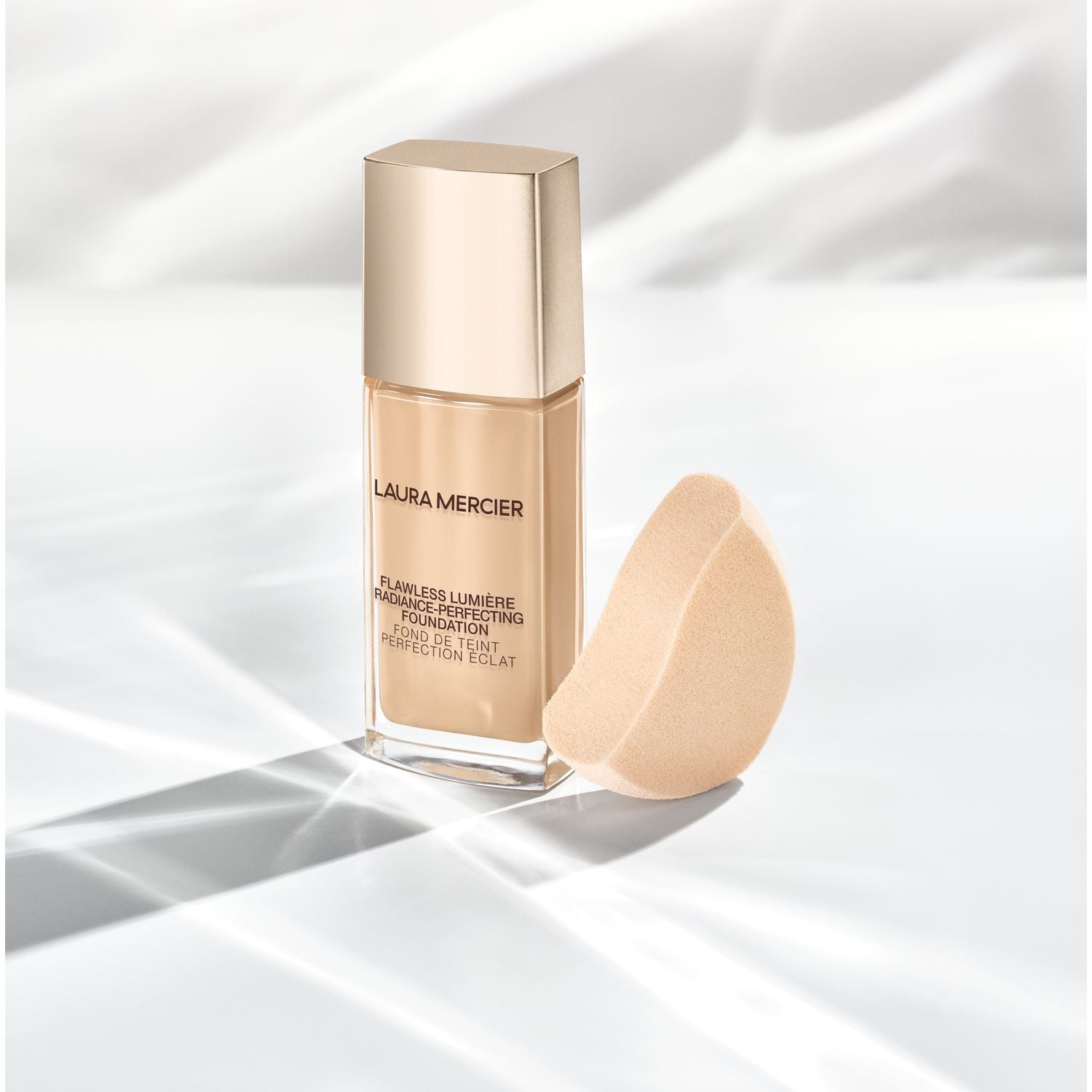 Flawless Lumière Radiance Perfecting Foundation - 1LM429V11006-736150166647_06