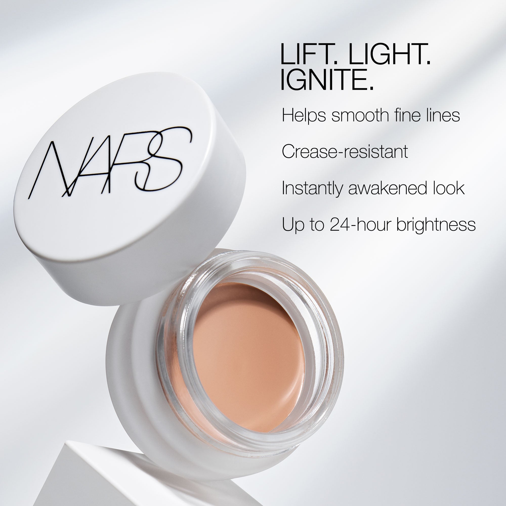 LIGHT REFLECTING UNDEREYE BRIGHTENER - 1NS0000000021-194251136004_05